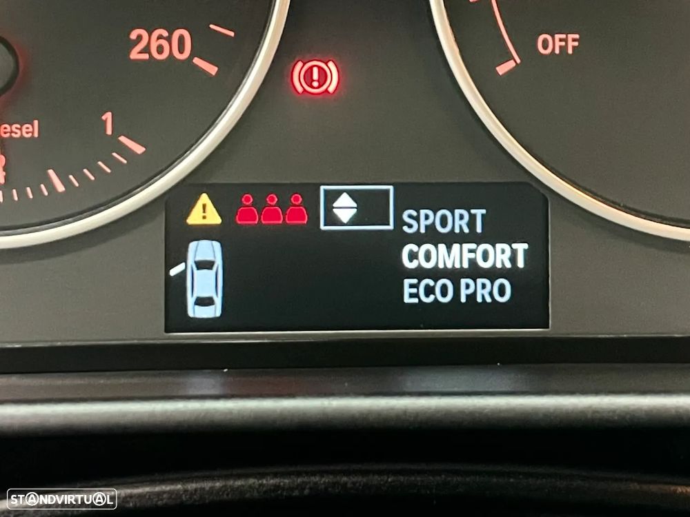 BMW 116 d EDynamics Line Urban - 17