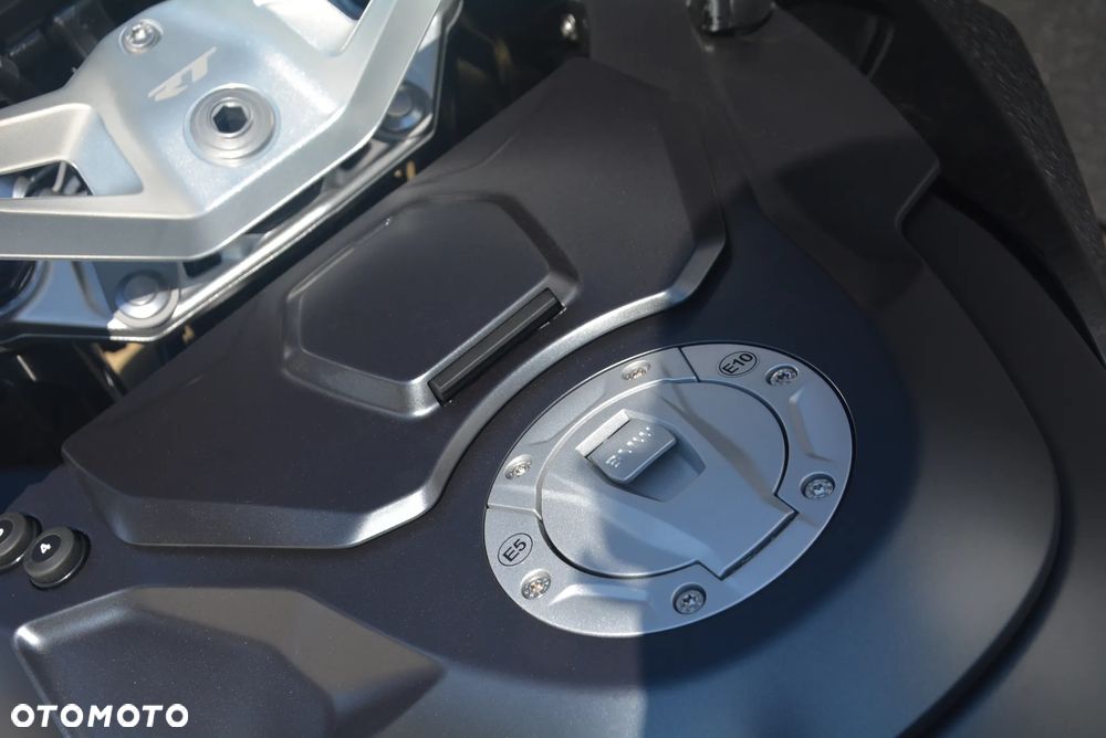 BMW RT - 18