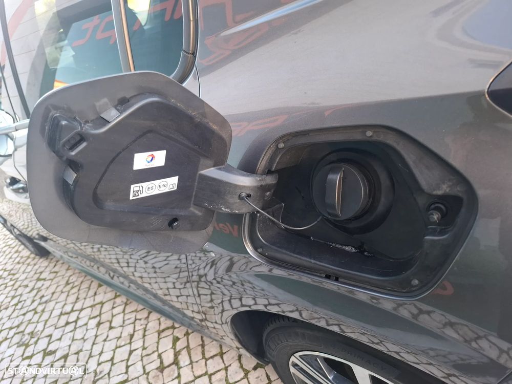 Peugeot 208 PureTech 100 Allure Pack - 52