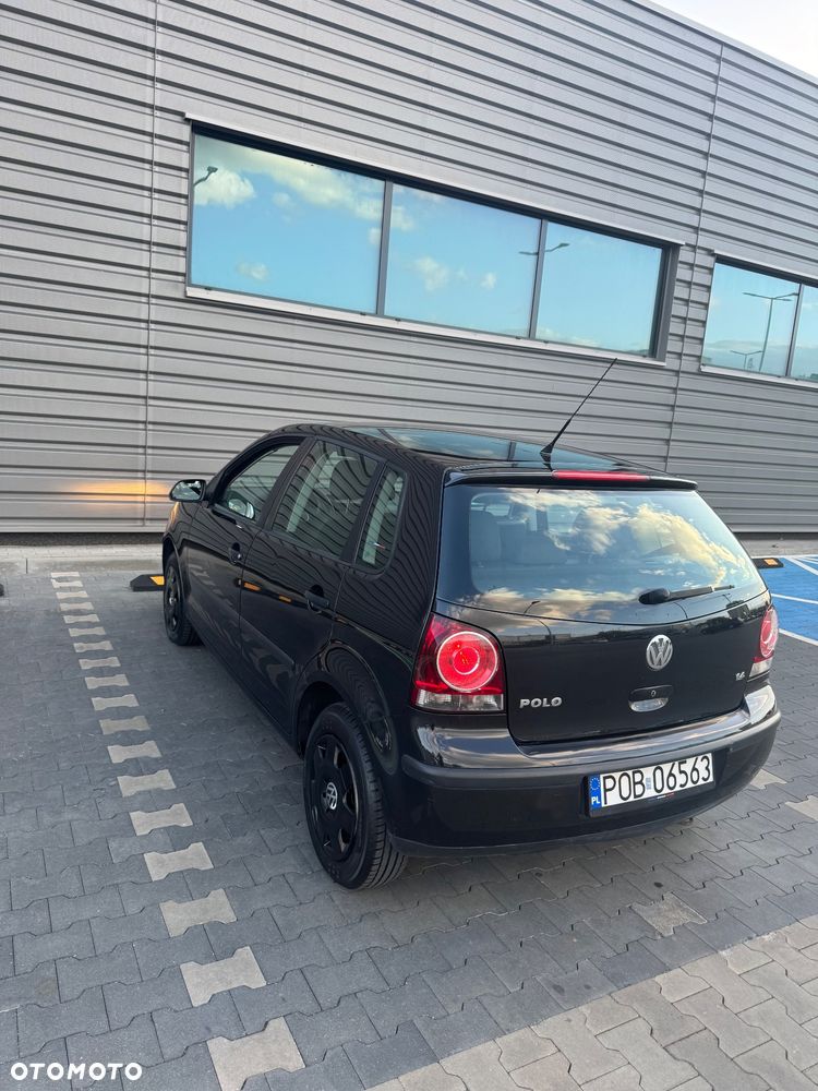 Volkswagen Polo 1.4 16V Sportline - 18