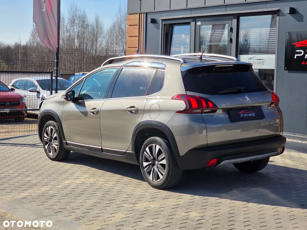 Peugeot 2008 1.2 Pure Tech Allure S&S EAT6 - 11
