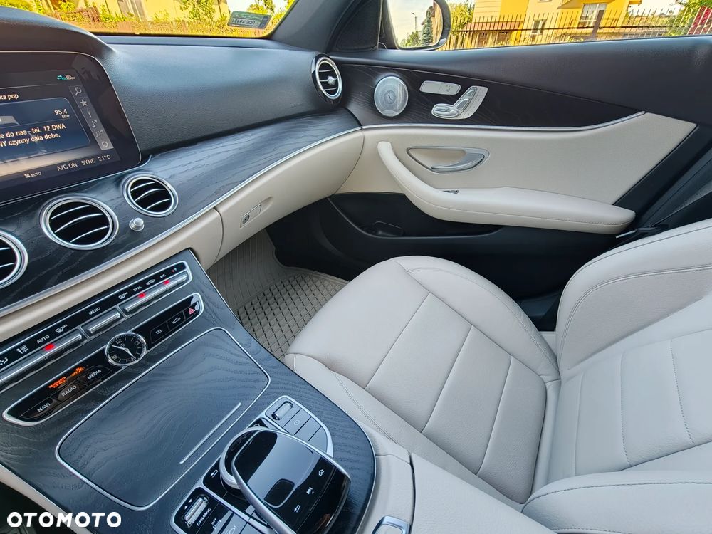 Mercedes-Benz Klasa E 220 d 4-Matic Avantgarde - 15
