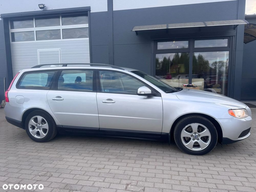 Volvo V70 2.5T Summum - 9