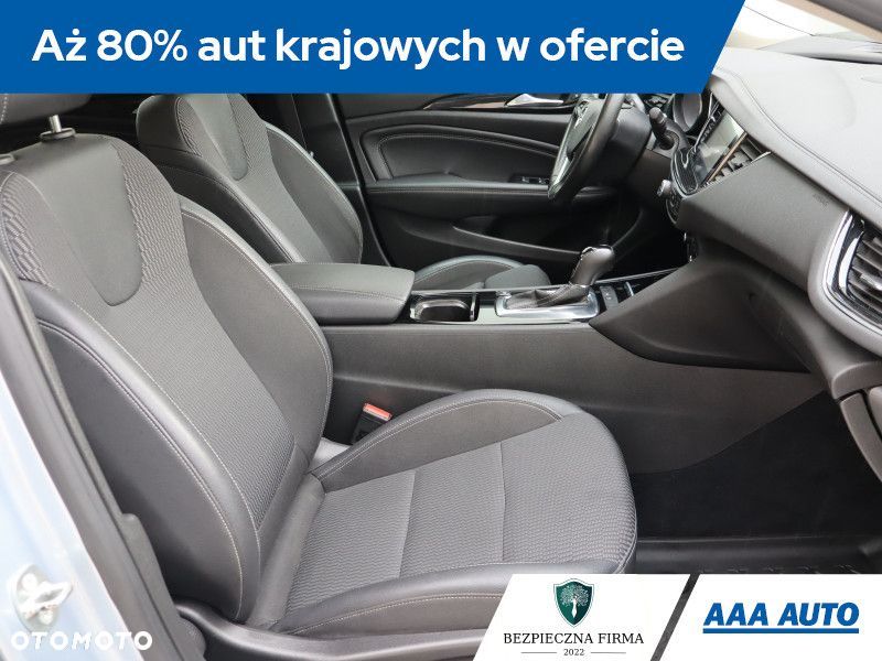 Opel Insignia - 10
