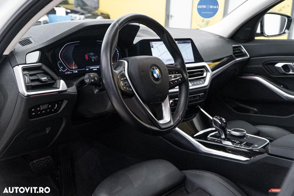 BMW Seria 3 320i Aut. Sport Line - 4