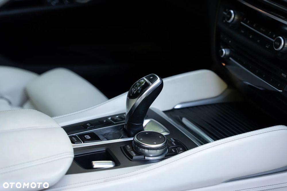 BMW X6 - 26