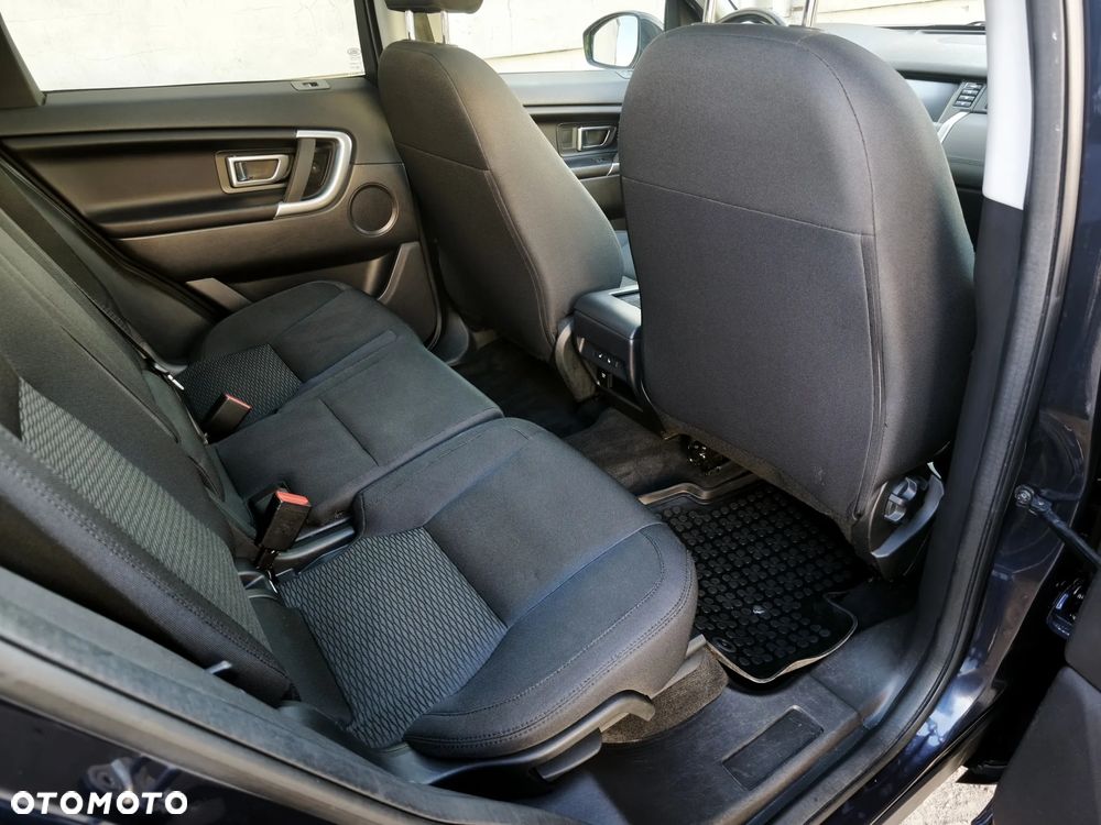 Land Rover Discovery Sport - 23