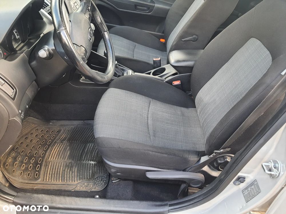 Kia Ceed Cee'd 1.4 Comfort - 8