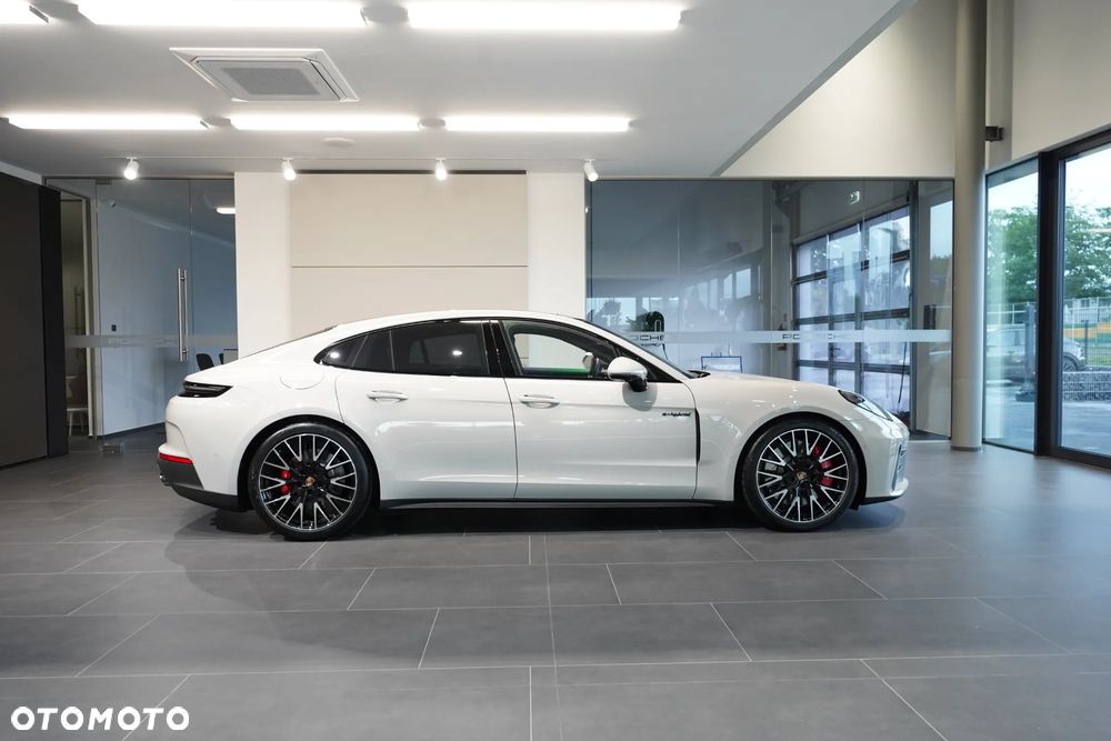 Porsche Panamera 4S E-Hybrid PHEV - 6