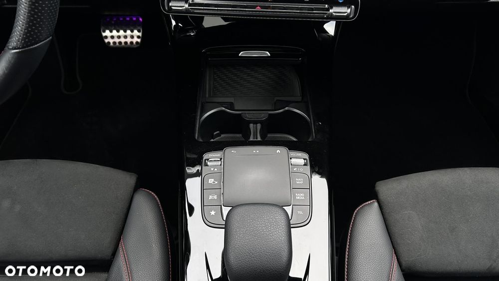 Mercedes-Benz CLA 220 4-Matic AMG Line 7G-DCT - 19