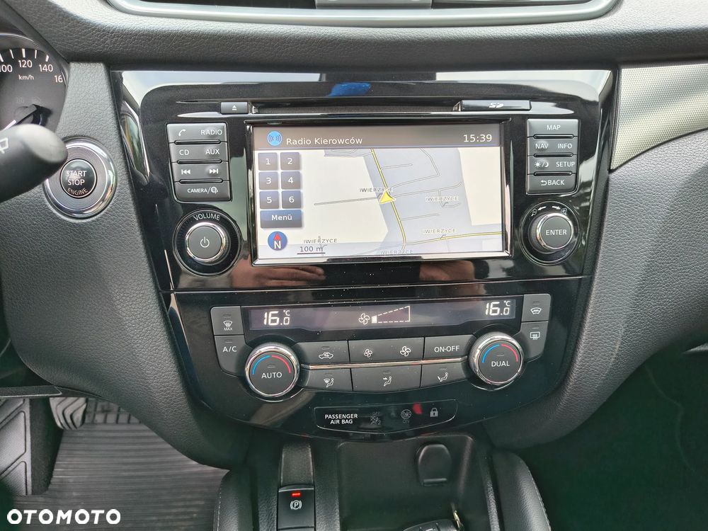 Nissan Qashqai 1.6 DIG-T Tekna - 38