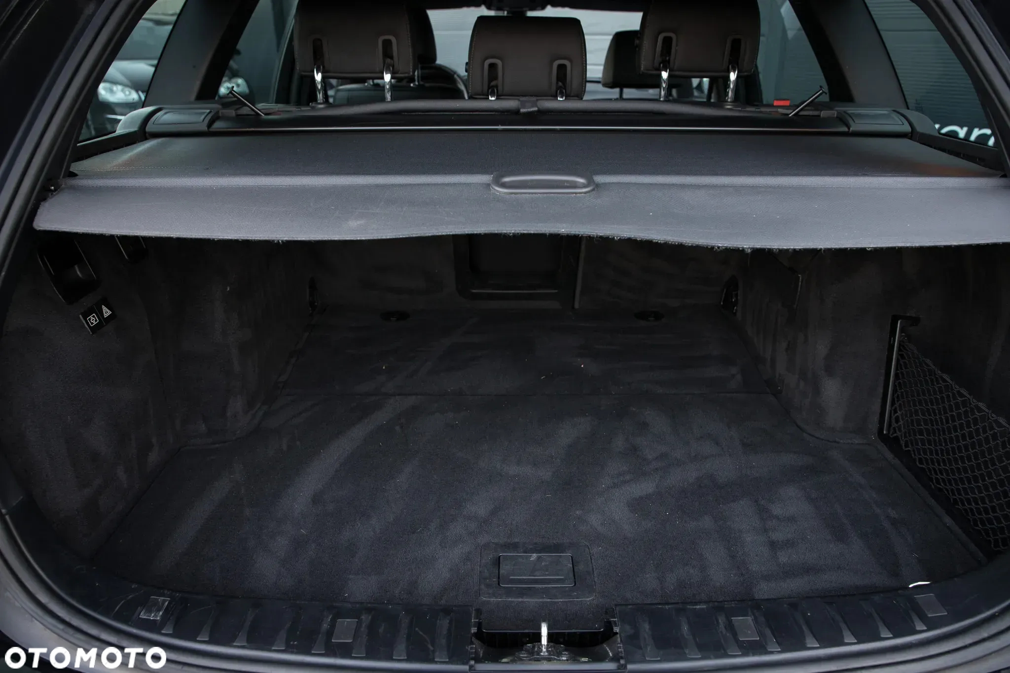 BMW Seria 3 330d xDrive DPF Touring Edition Sport - 37