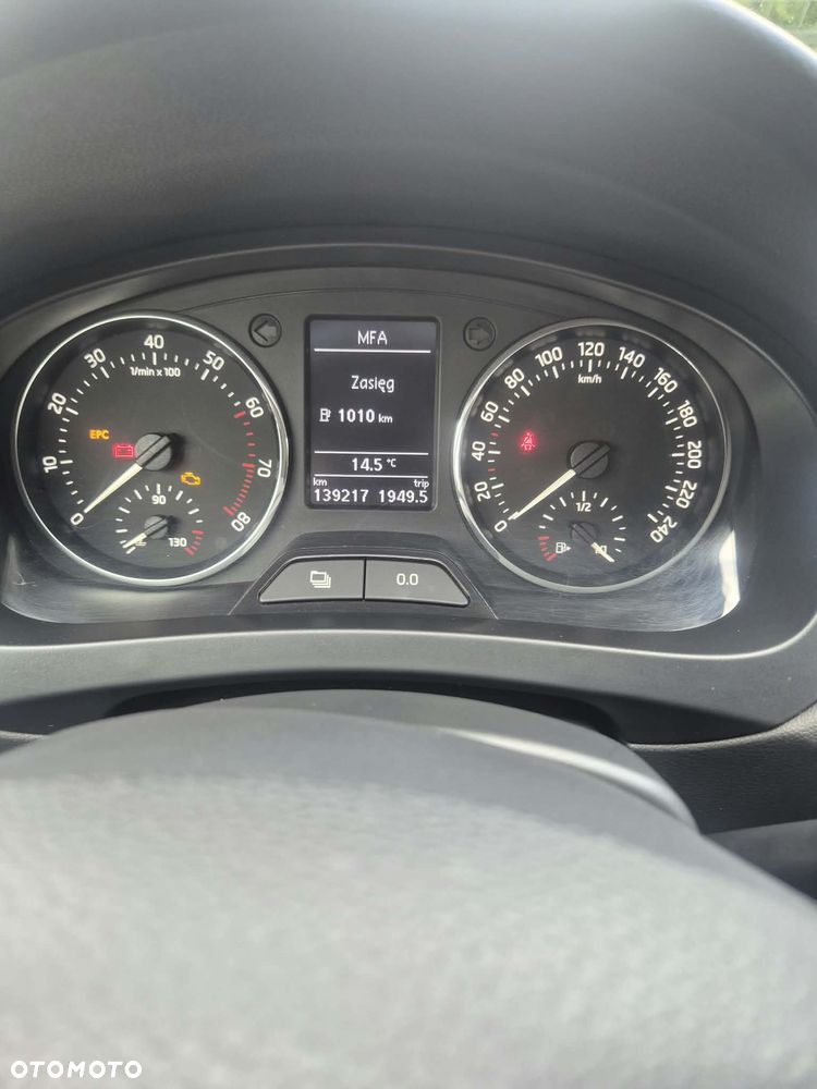 Skoda RAPID - 11