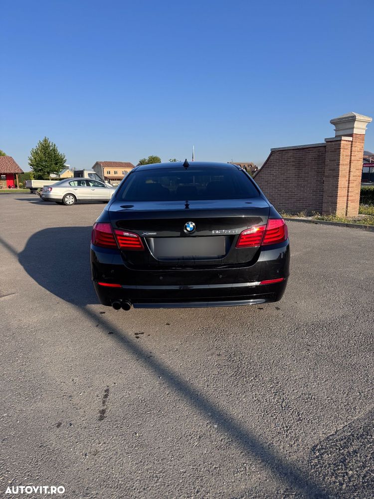 BMW Seria 5 525d xDrive - 5