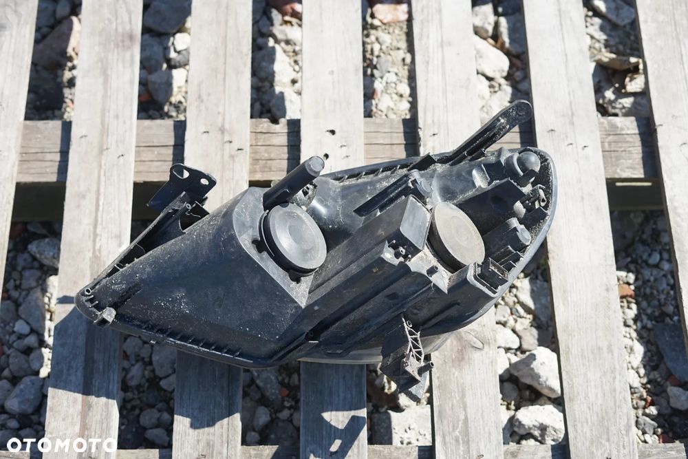 Lampa przód przednia prawa Opel Zafira II B Anglik - 7