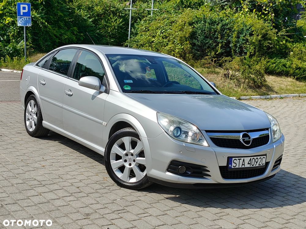 Opel Vectra 2.2 Cosmo Plus - 1