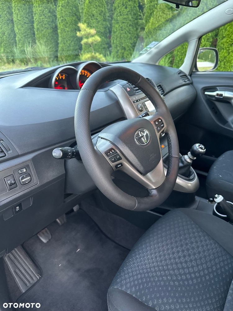 Toyota Verso 2.0 D-4D 2010 7os - 14