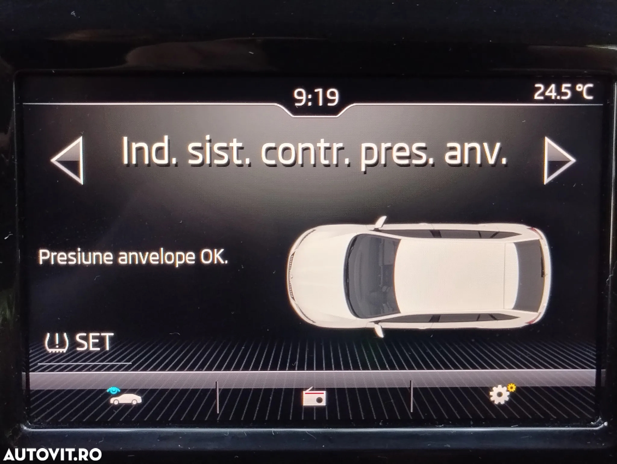 Skoda RAPID - 12