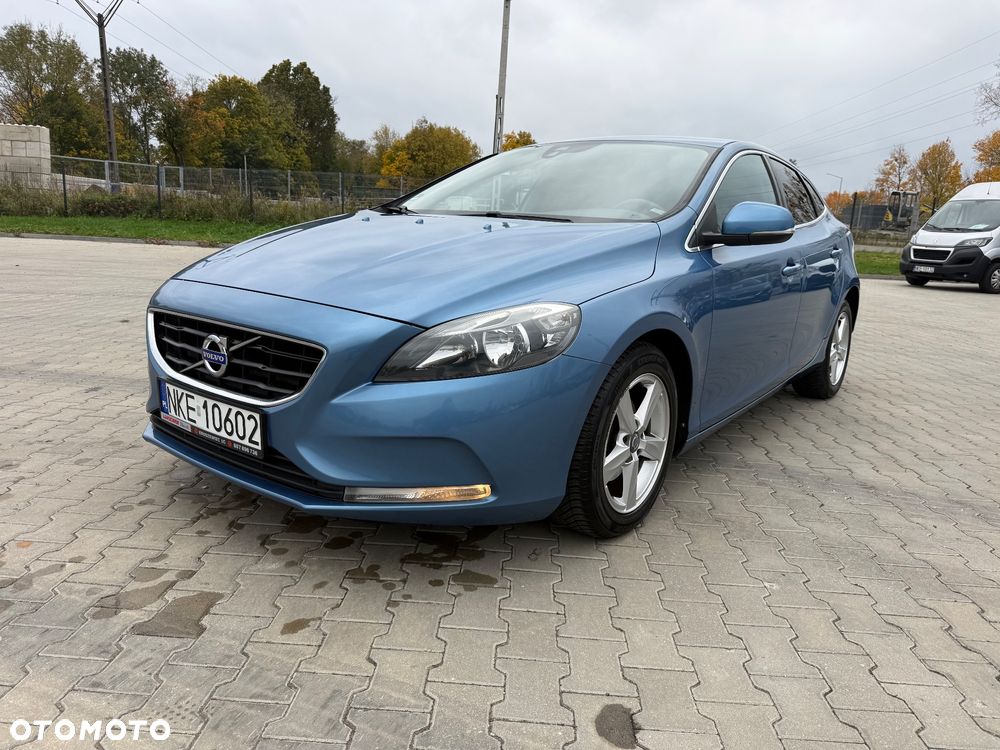 Volvo V40 D2 Momentum - 3
