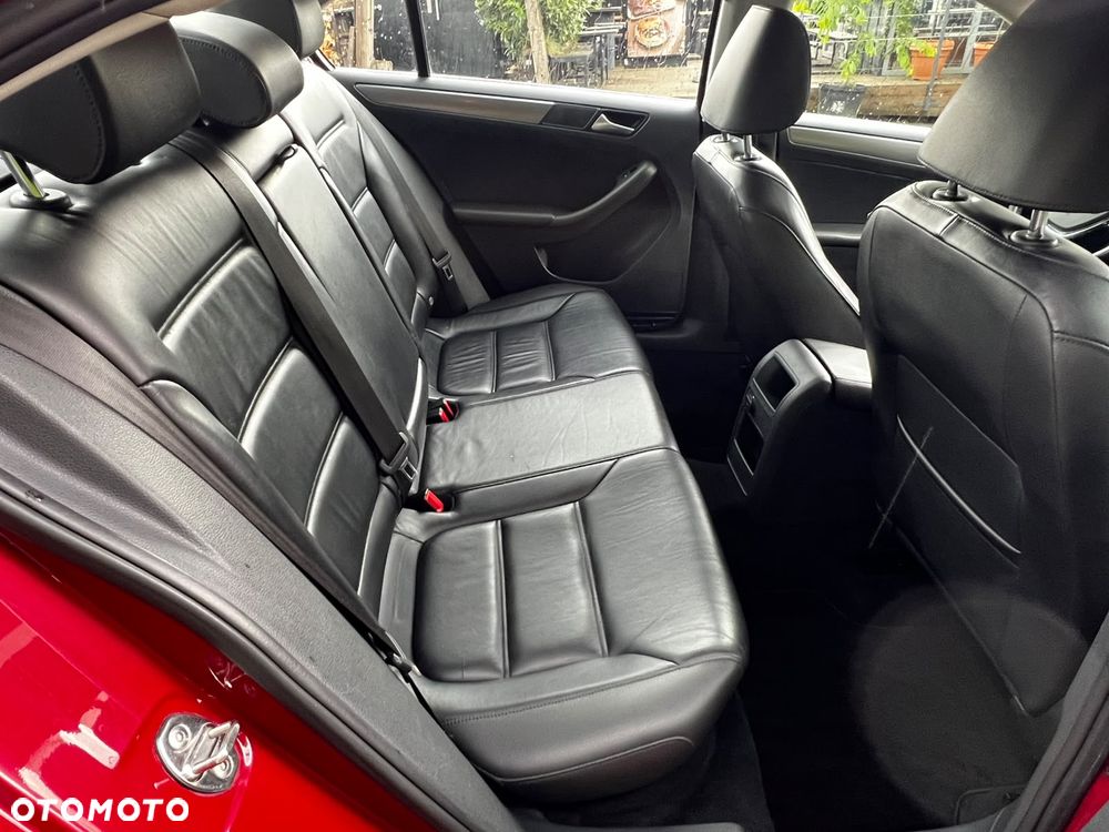 Volkswagen Jetta 2.0 TDI BlueMotion Technologie - 16