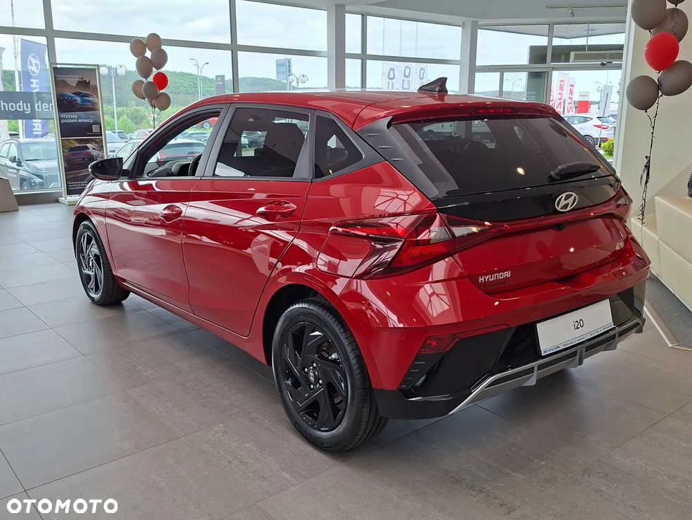 Hyundai i20 1.0 T-GDi Modern Black DCT - 4