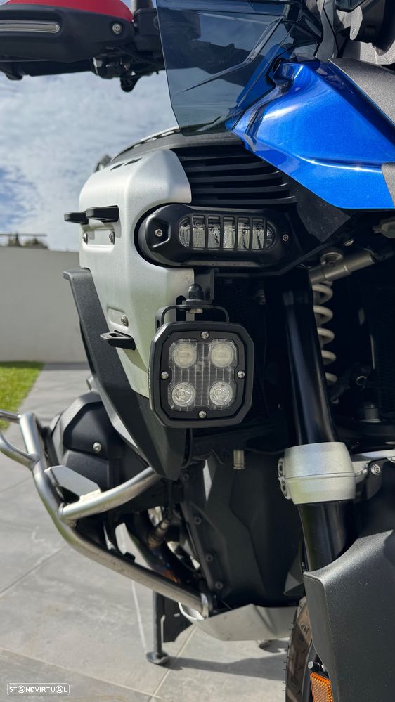 BMW R 1300 GS Adventure Trophy - 3