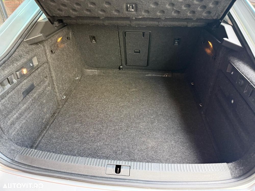 Skoda Superb 2.0 TDI DSG Ambition - 19