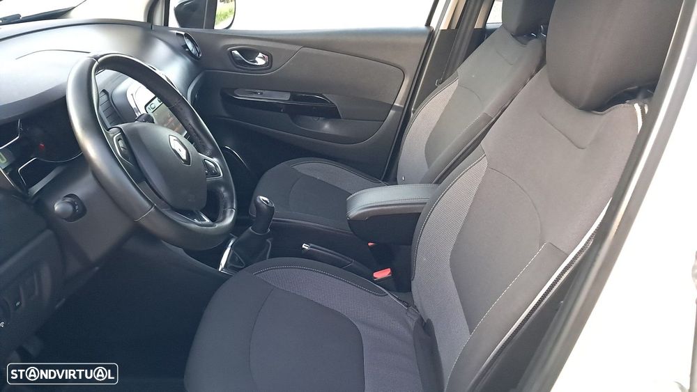 Renault Captur 1.5 dCi Exclusive - 22