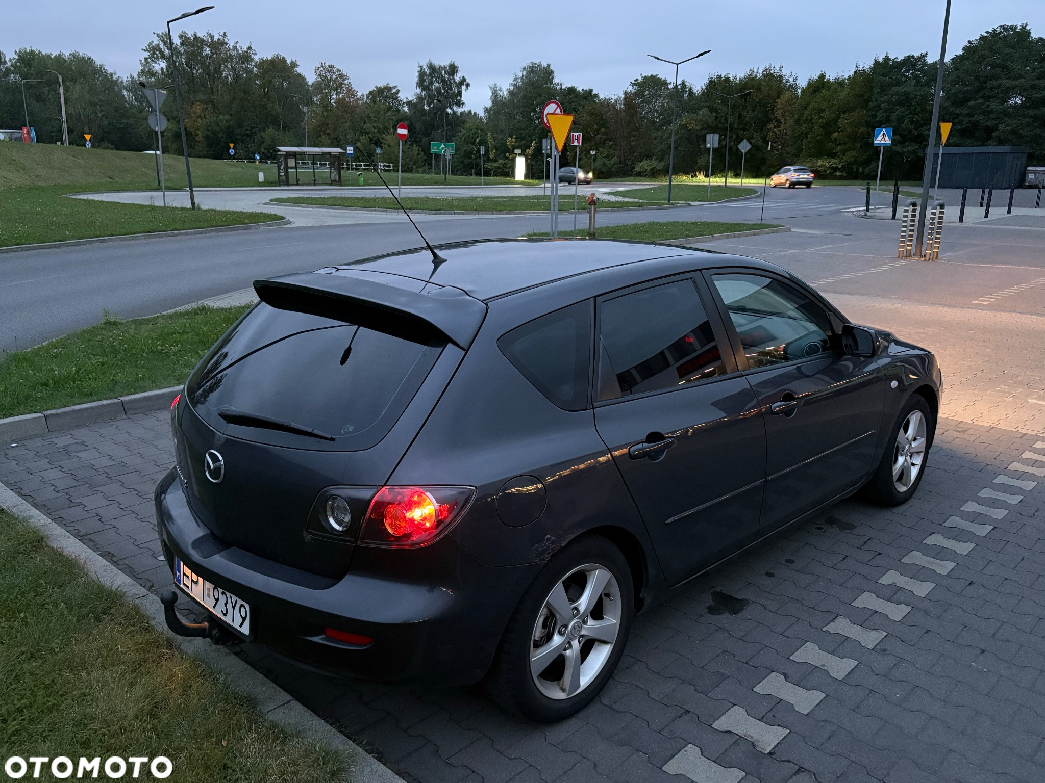 Mazda 3 - 5