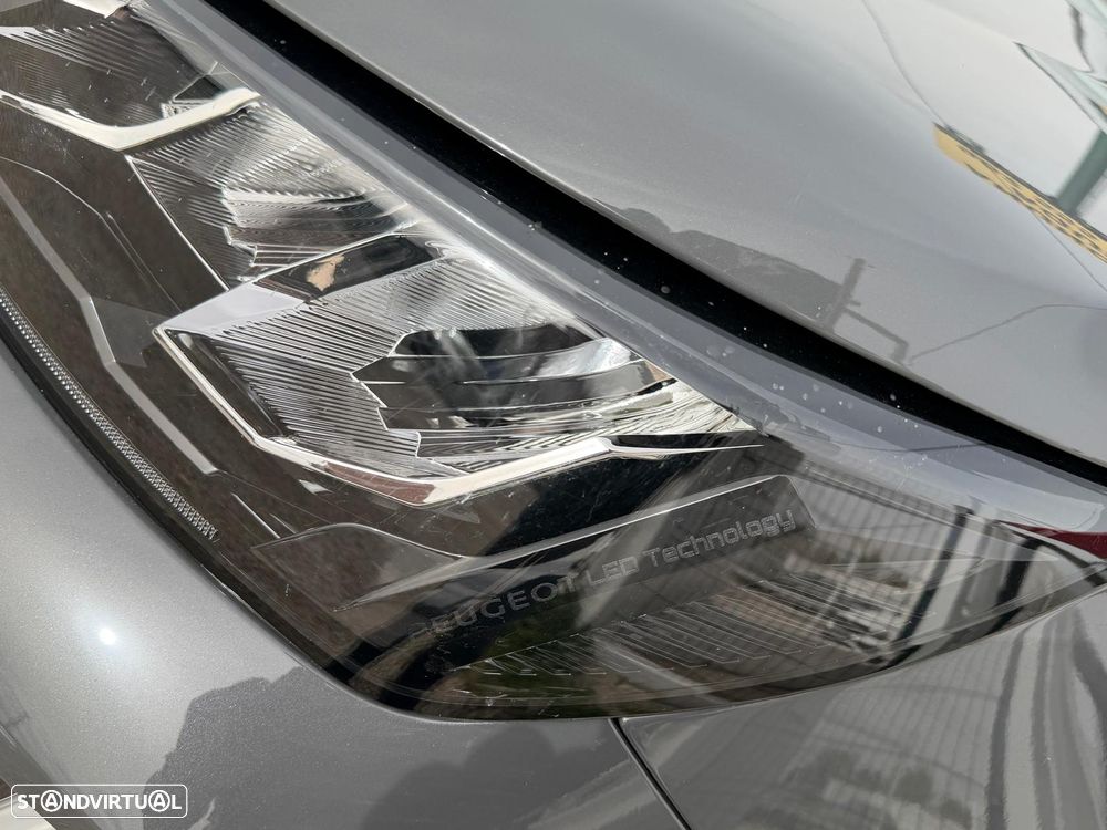 Peugeot 2008 Hybrid 145 e-DSC Allure - 38