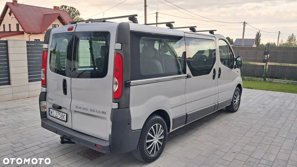 Opel Vivaro L2H1 2.9t - 23