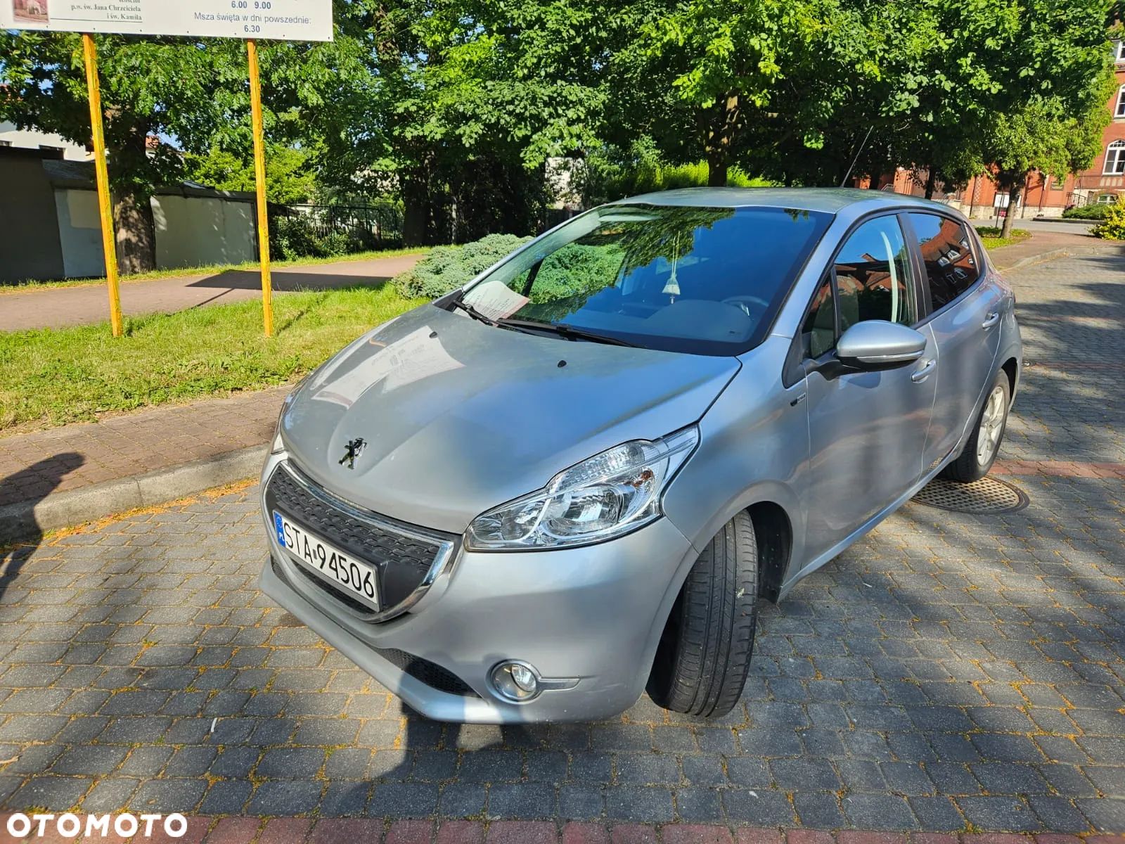 Peugeot 208 1.2 PureTech Style - 1