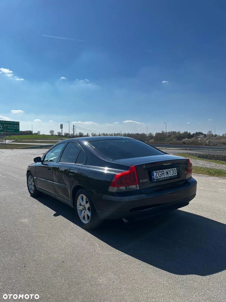 Volvo S60 2.4 D5 - 5