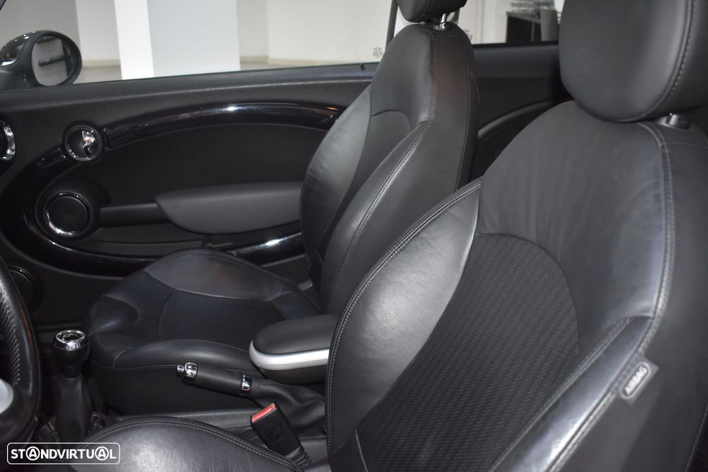 MINI 3 Portas Cooper - 19