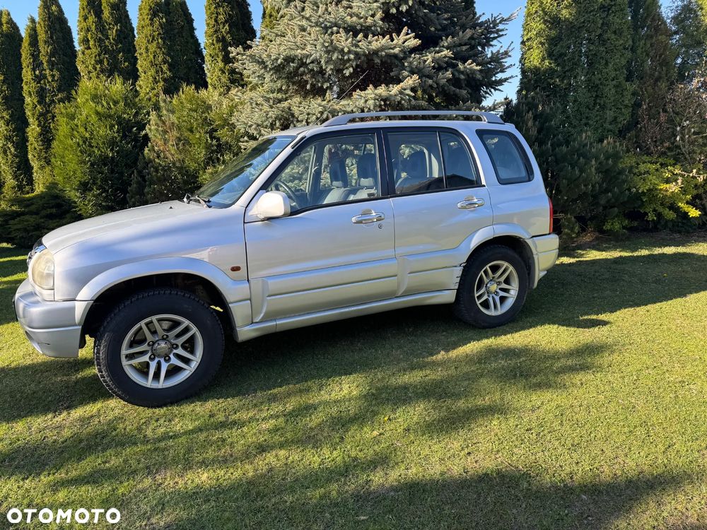 Suzuki Grand Vitara 2.0 - 1