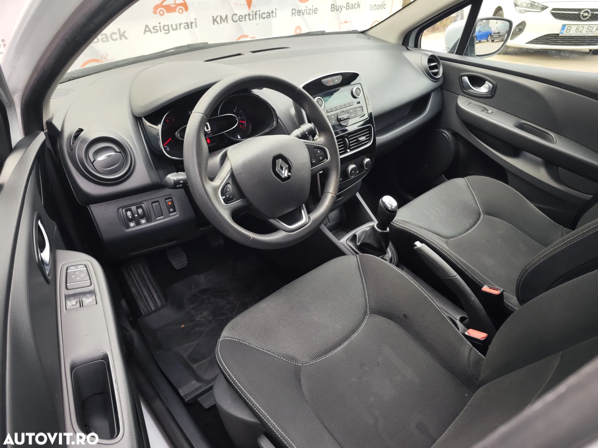 Renault Clio - 9