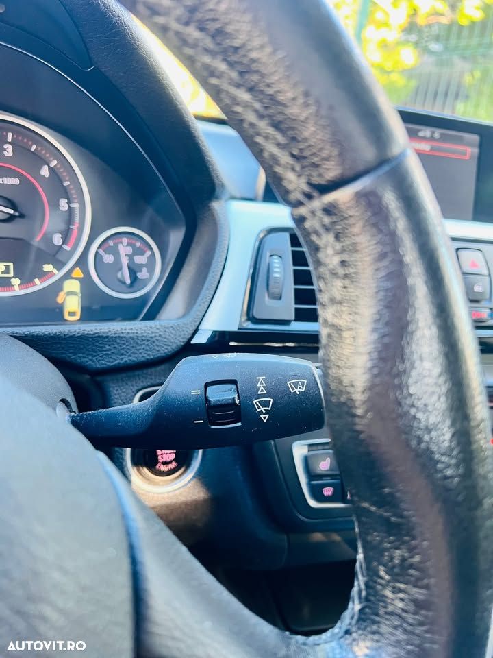 BMW Seria 3 320d DPF Aut. M Sport Edition - 14