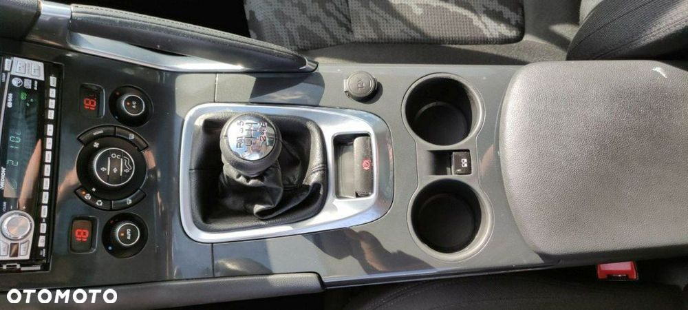 Peugeot 3008 HDi 150 Active - 30