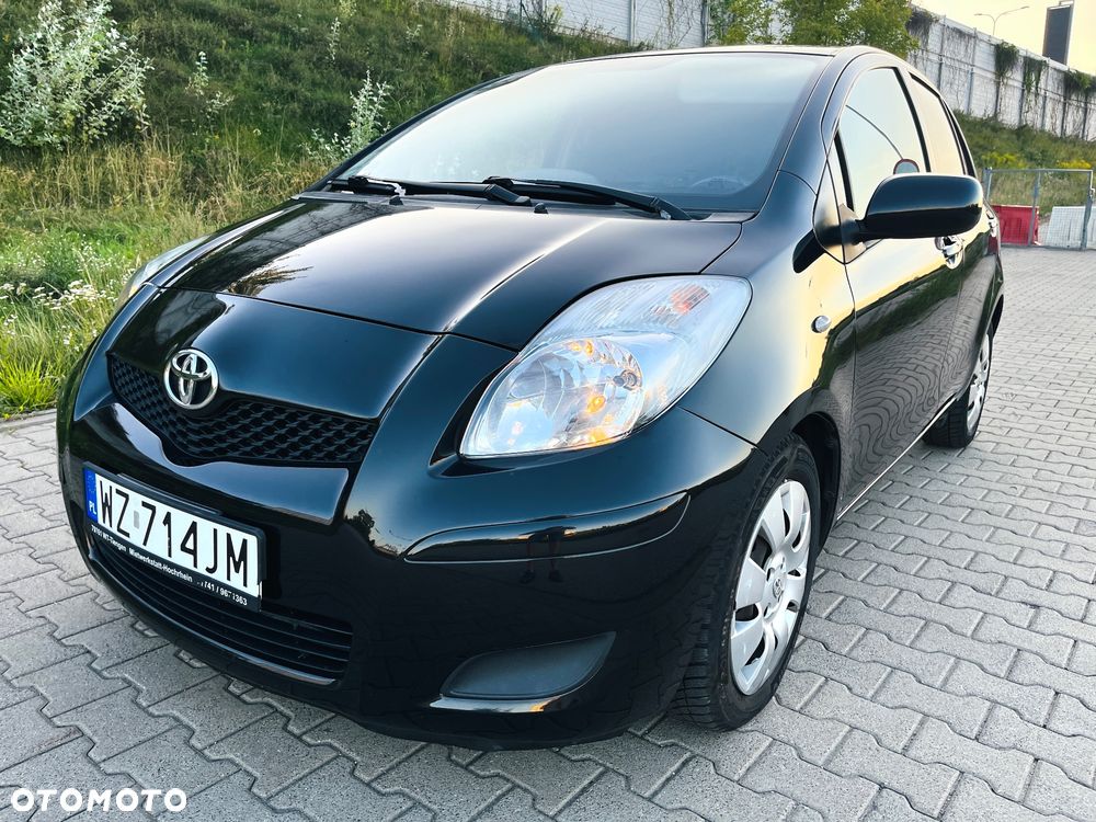 Toyota Yaris 1.0 Luna A/C - 1