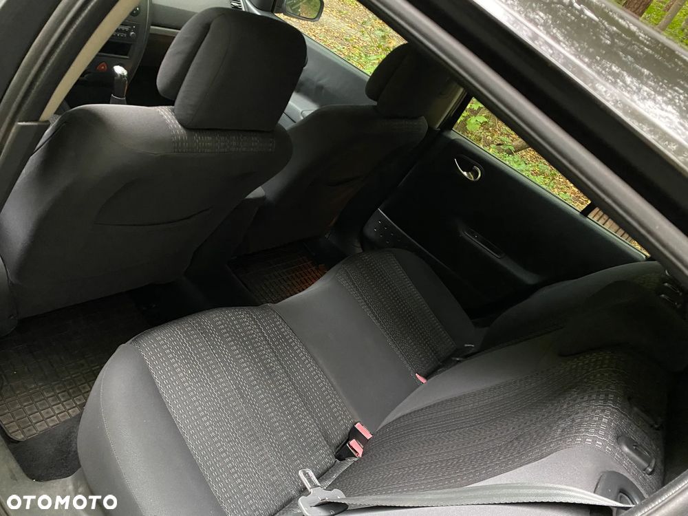 Renault Megane 1.6 Dynamique - 9