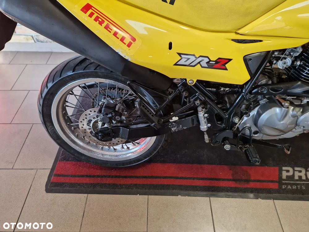 Suzuki DR - 28