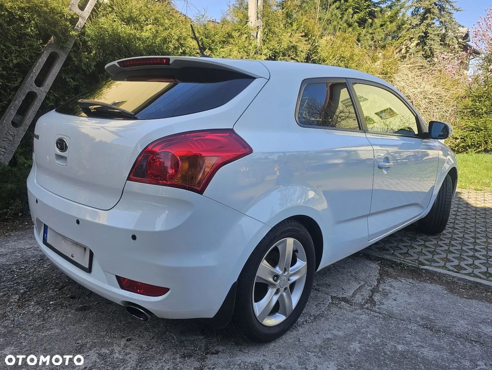 Kia ProCeed 1.6 Optimum + - 4