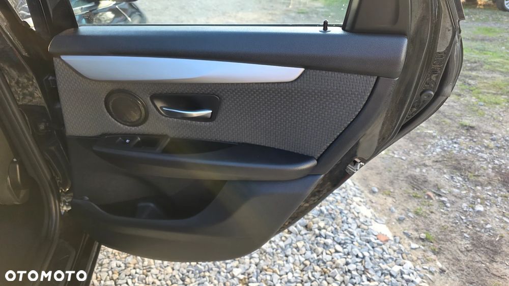 BMW Seria 2 218d Advantage - 23