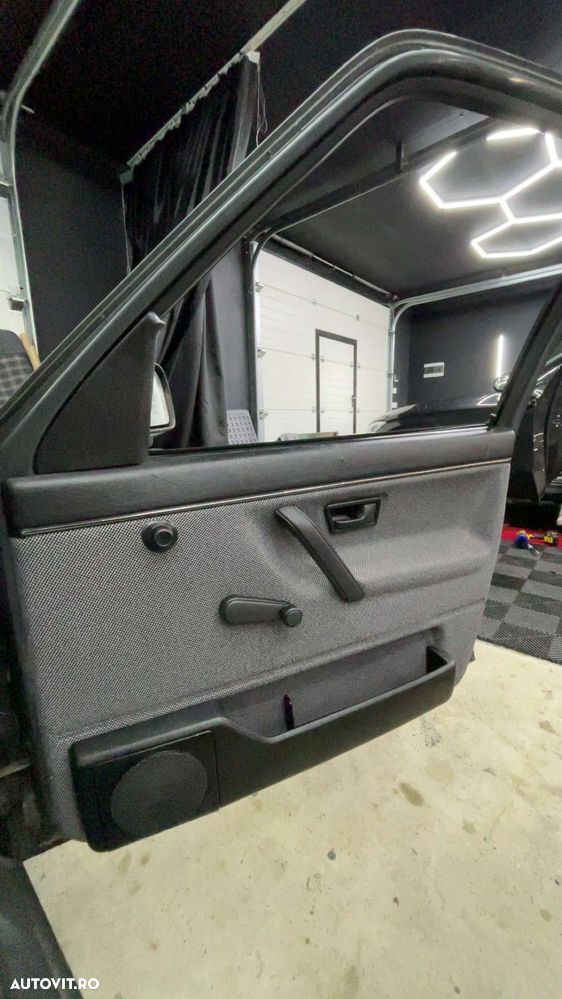 Volkswagen Jetta - 5