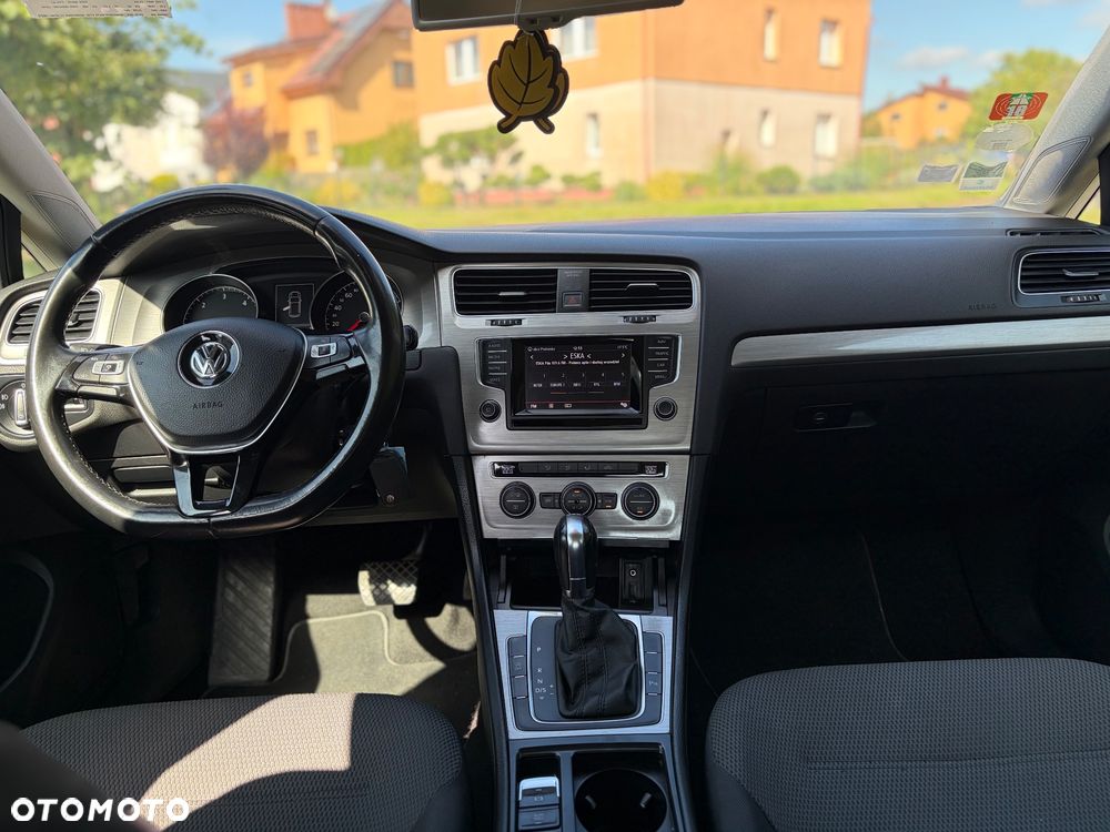 Volkswagen Golf 1.6 TDI BlueMotion Technology DSG Lounge - 23