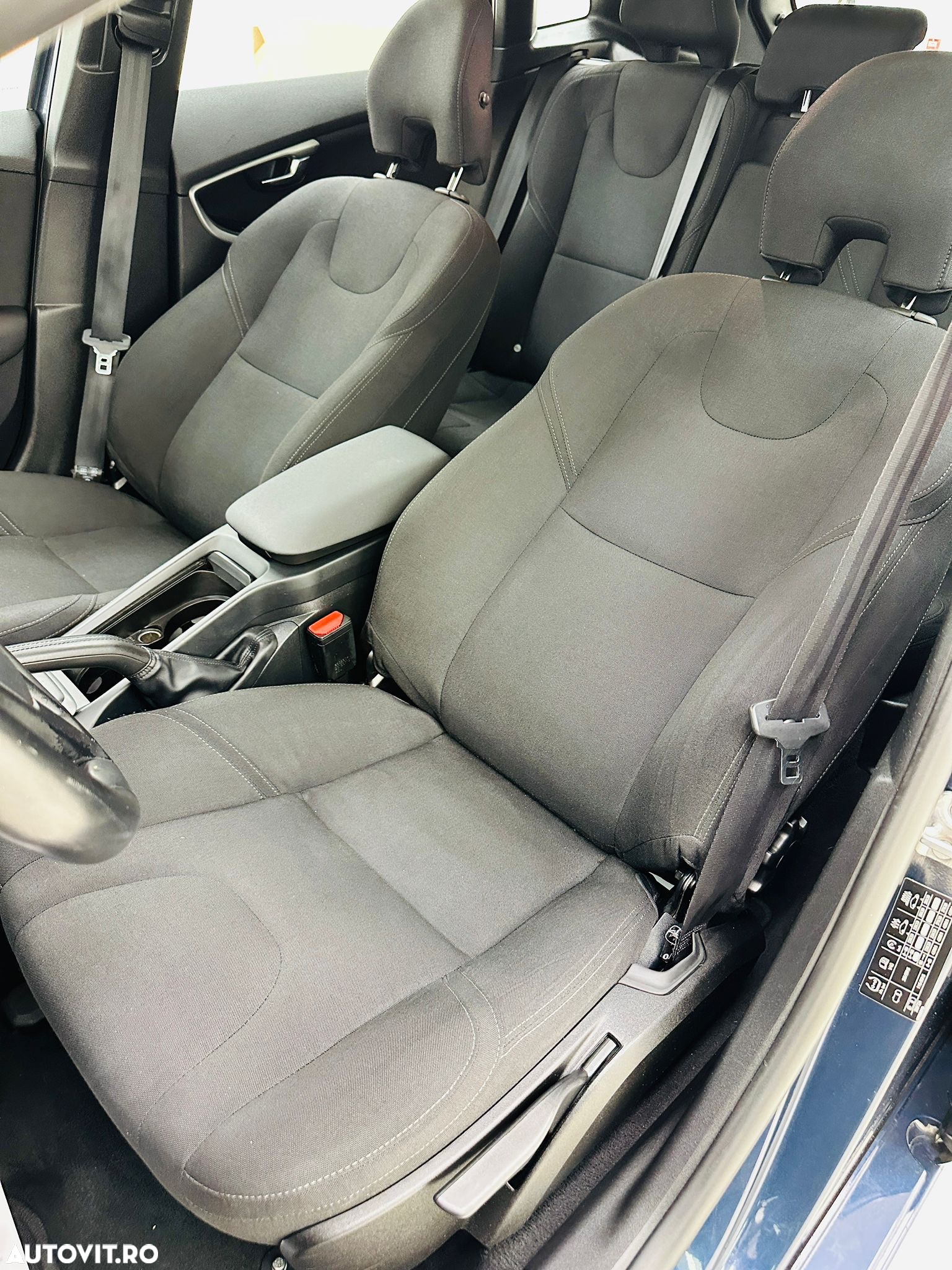 Volvo V40 - 22