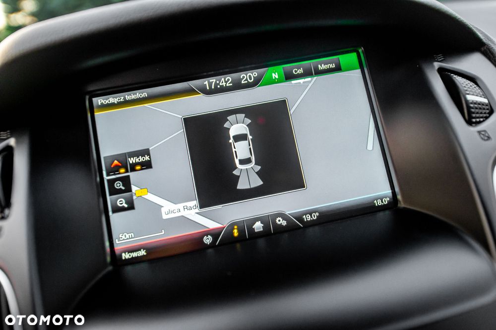 Ford Focus 1.0 EcoBoost Titanium - 29