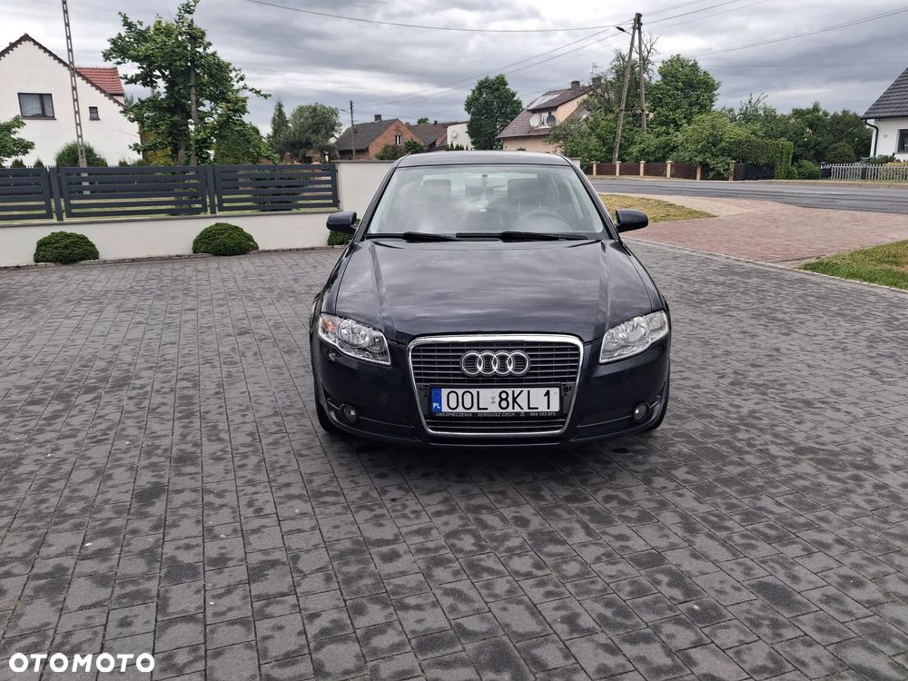 Audi A4 Limousine - 2