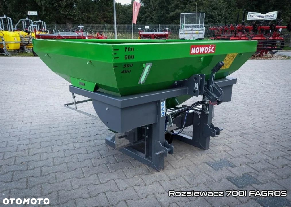 Rozsiewacz Nawozu SIEWKA STRUMYK TYTAN JANPOL 600l 700l 800l 1000l 1200l dwu tar - 4
