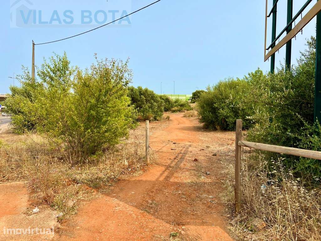 Terreno com Localização Privilegiada em Almancil - Grande imagem: 2/6